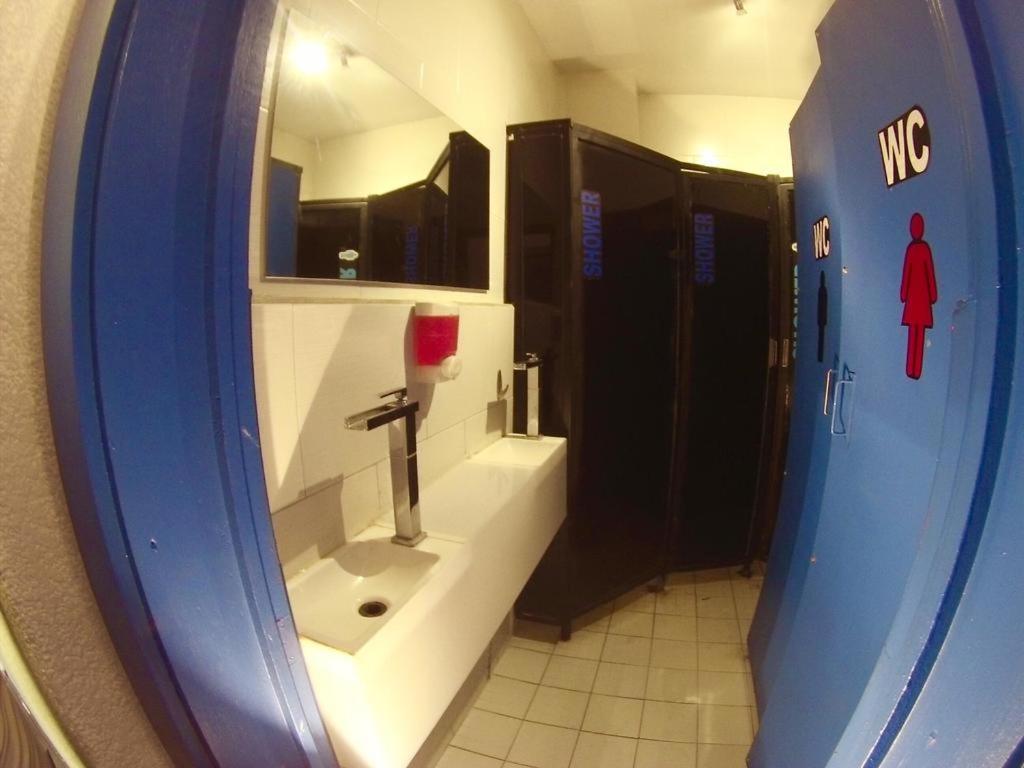 Roomies Hostel Roma 멕시코 시 외부 사진